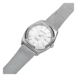 JASON HYDE JHW-JH30003-2 Klocka med silverarmband i mesh från Jason Hyde, med en elegant vit urtavla, tydliga timmarkörer och en iögonfallande räfflad boett. Stilren och modern design.