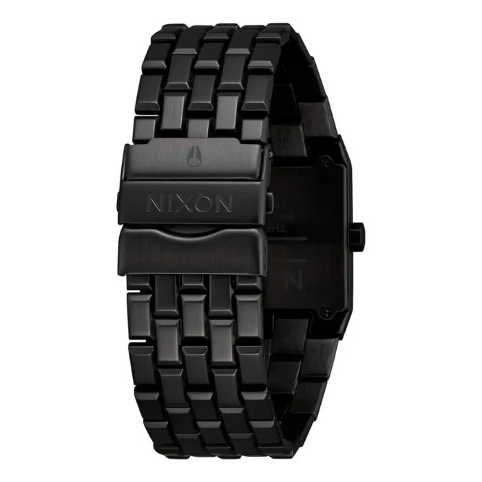 NIXON A1262-2 Tyylikäs Nixon-kello, jossa on kiiltävä musta metalliranneke, suorakulmainen kotelo ja kaiverrettu solki, täydellinen modernin muotoilun ystäville.