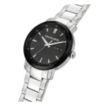 TRUSSARDI R2453147015-2 Sidabro spalvos metalinis rankinis laikrodis su juodu ciferblatu, „Trussardi“ prekės ženklu, datos ekranu ir glotnia poliruota apyranke.